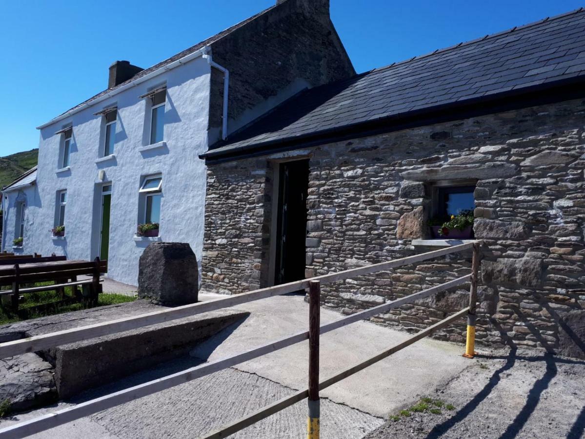 Old Irish Farmhouse Dingle Exterior photo